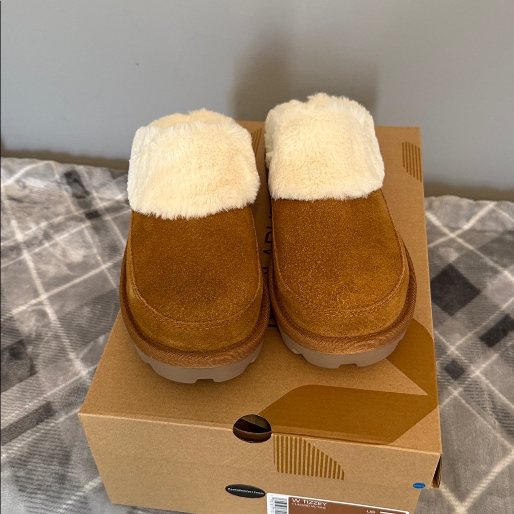 Koolaburra Tan Suede Slippers with Cream Lining